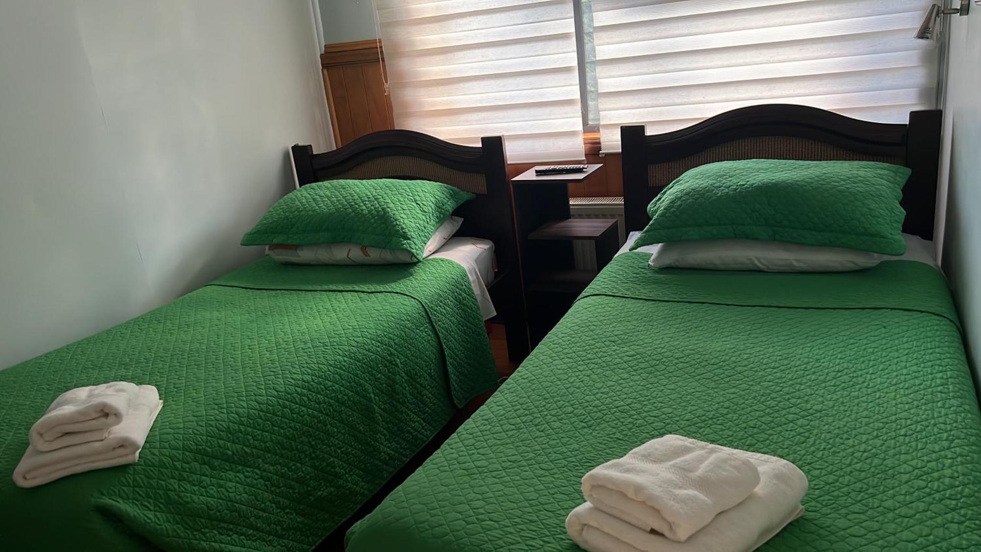 Hostal Victoria Punta Arenas Eksteriør billede