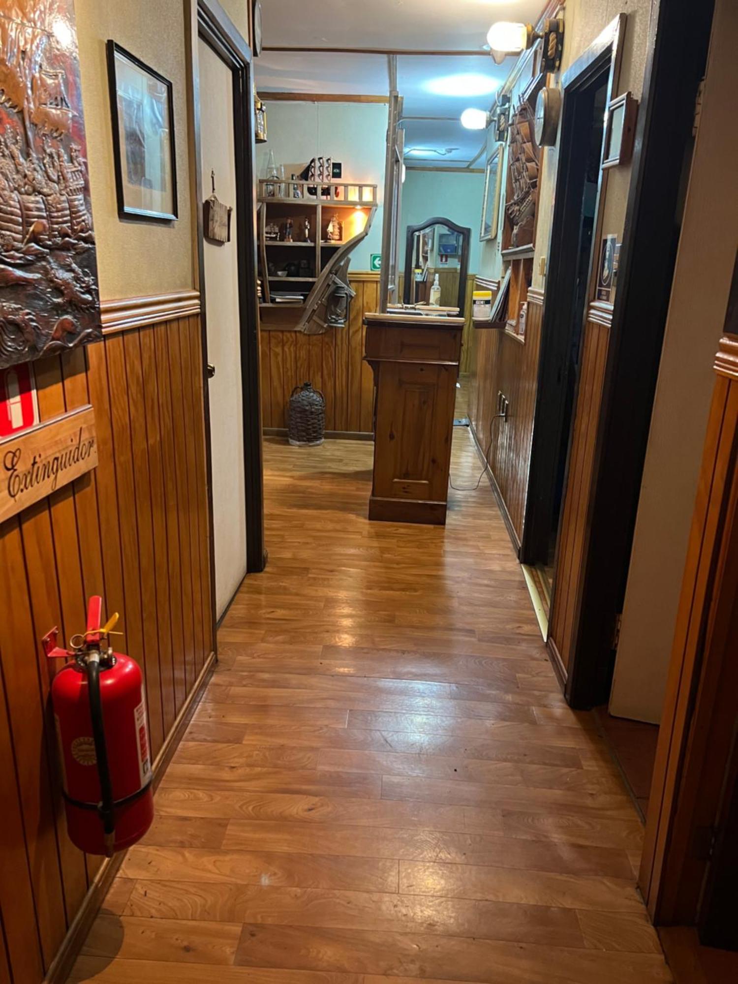 Hostal Victoria Punta Arenas Eksteriør billede